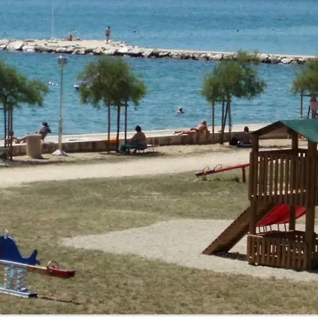 Kuca Za Odmor Holiday home Sveti Filip i Jakov